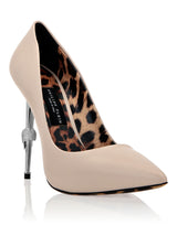 Skull Heel Leather Pumps in Beige