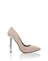 Skull Heel Leather Pumps in Beige